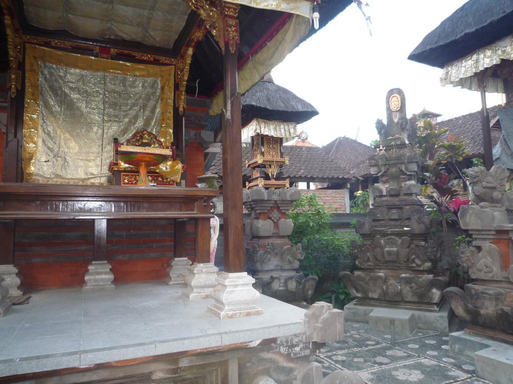 Pratama House Apartamento Ubud Exterior foto
