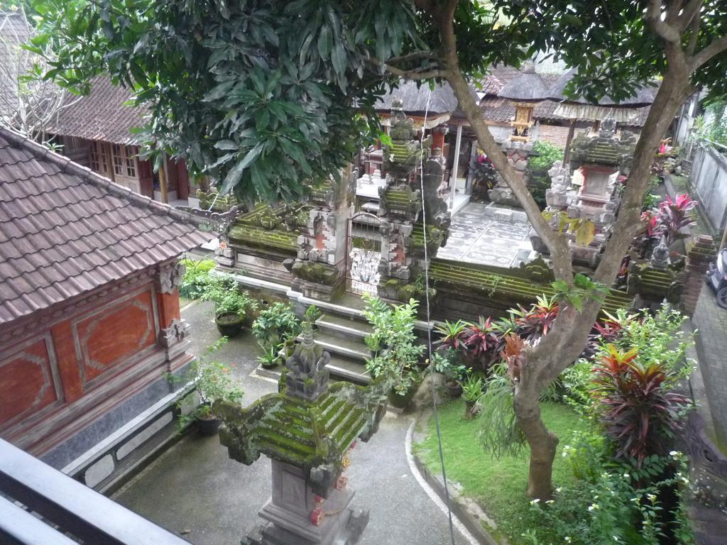 Pratama House Apartamento Ubud Exterior foto