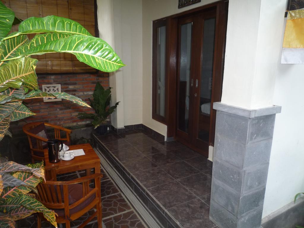 Pratama House Apartamento Ubud Exterior foto
