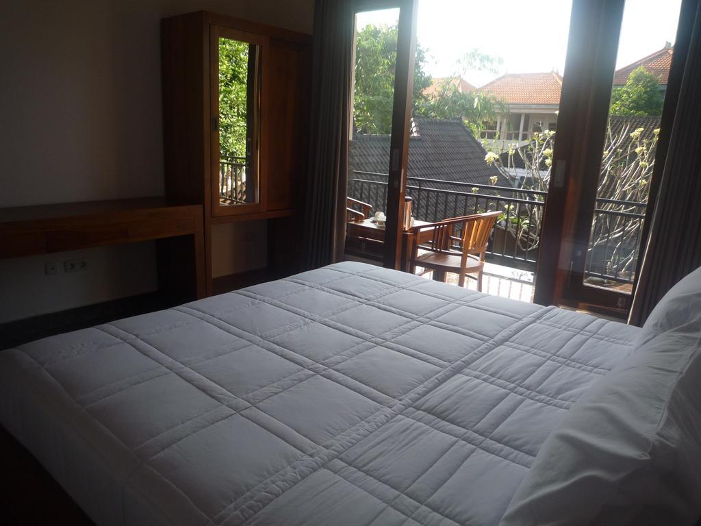 Pratama House Apartamento Ubud Exterior foto