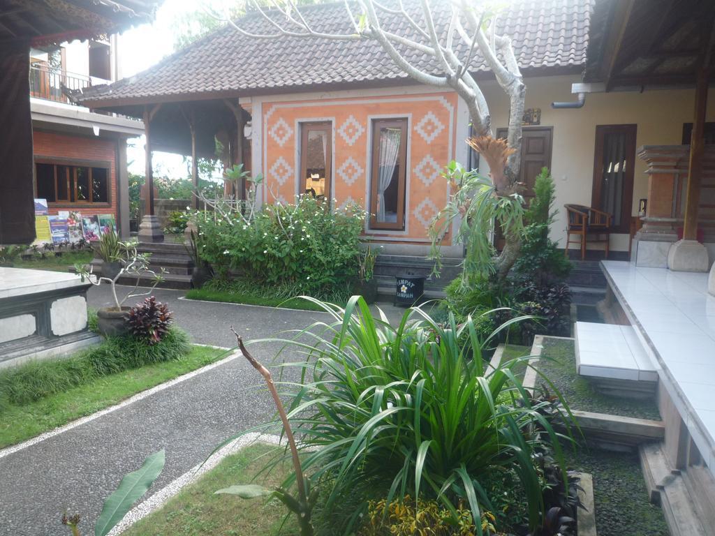 Pratama House Apartamento Ubud Exterior foto